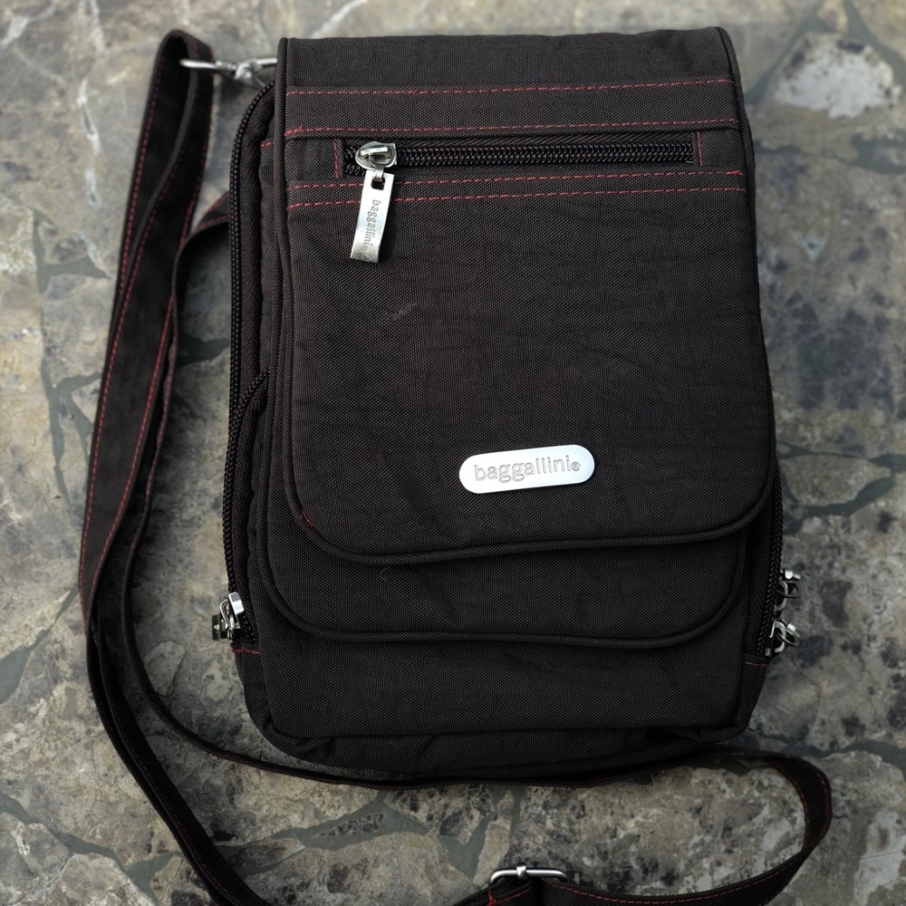 Baggallini Cross-body Travel-Safe small bag